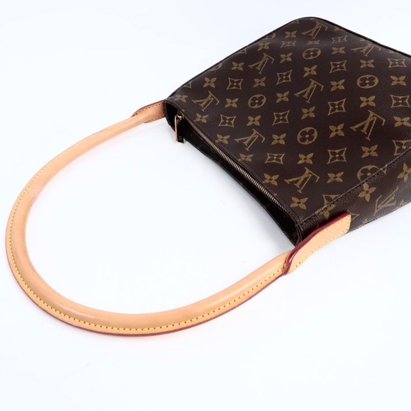 Louis Vuitton Looping MM Monogram - Picture 10 of 15